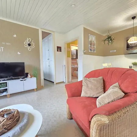 Lüttje Uttiet Mit Eingezäunten Garten *