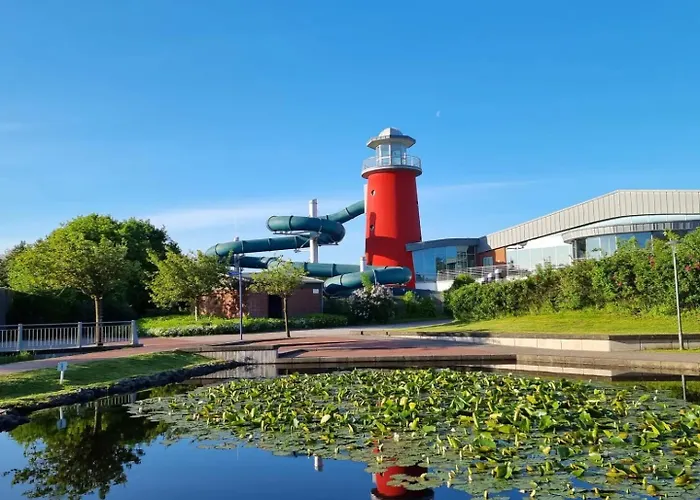 Luettje Uttiet Mit Eingezaeunten Garten * Berumbur
